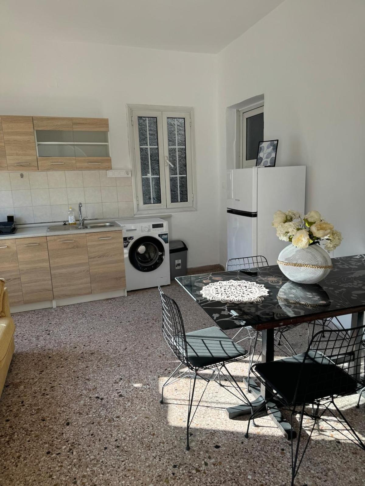 Sofia's Bella Vista Pagoi Agios Georgios Pagon